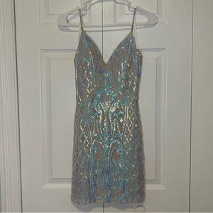 Windsor Short Dress Sparkly Hoco White Iridescent